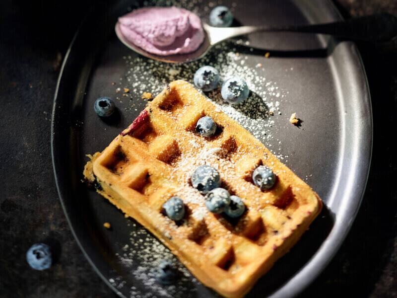 Frischkäse-Waffeln mit Heidelbeeren.png