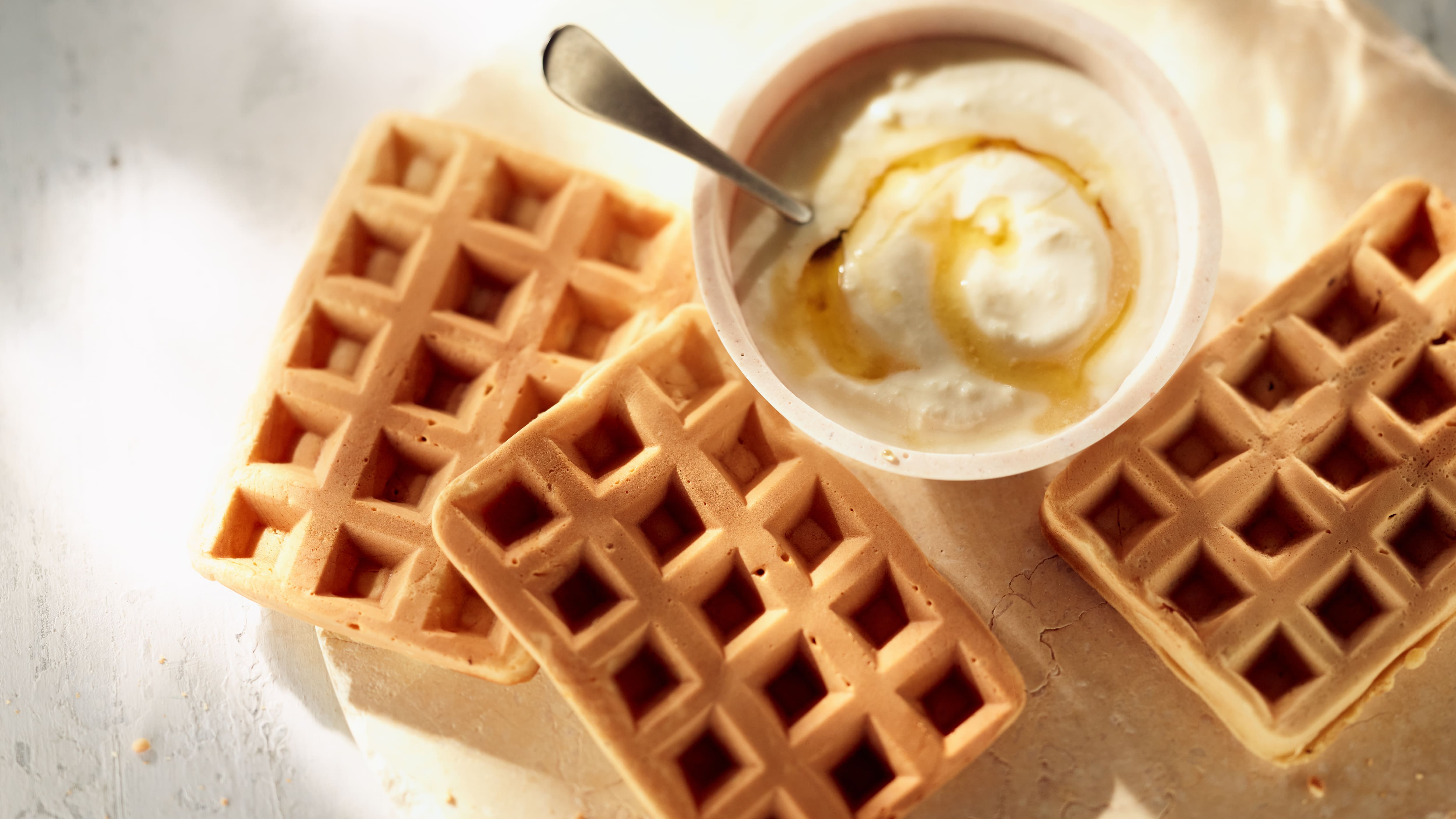 Gaufres d'épeautre sauce ricotta et miel