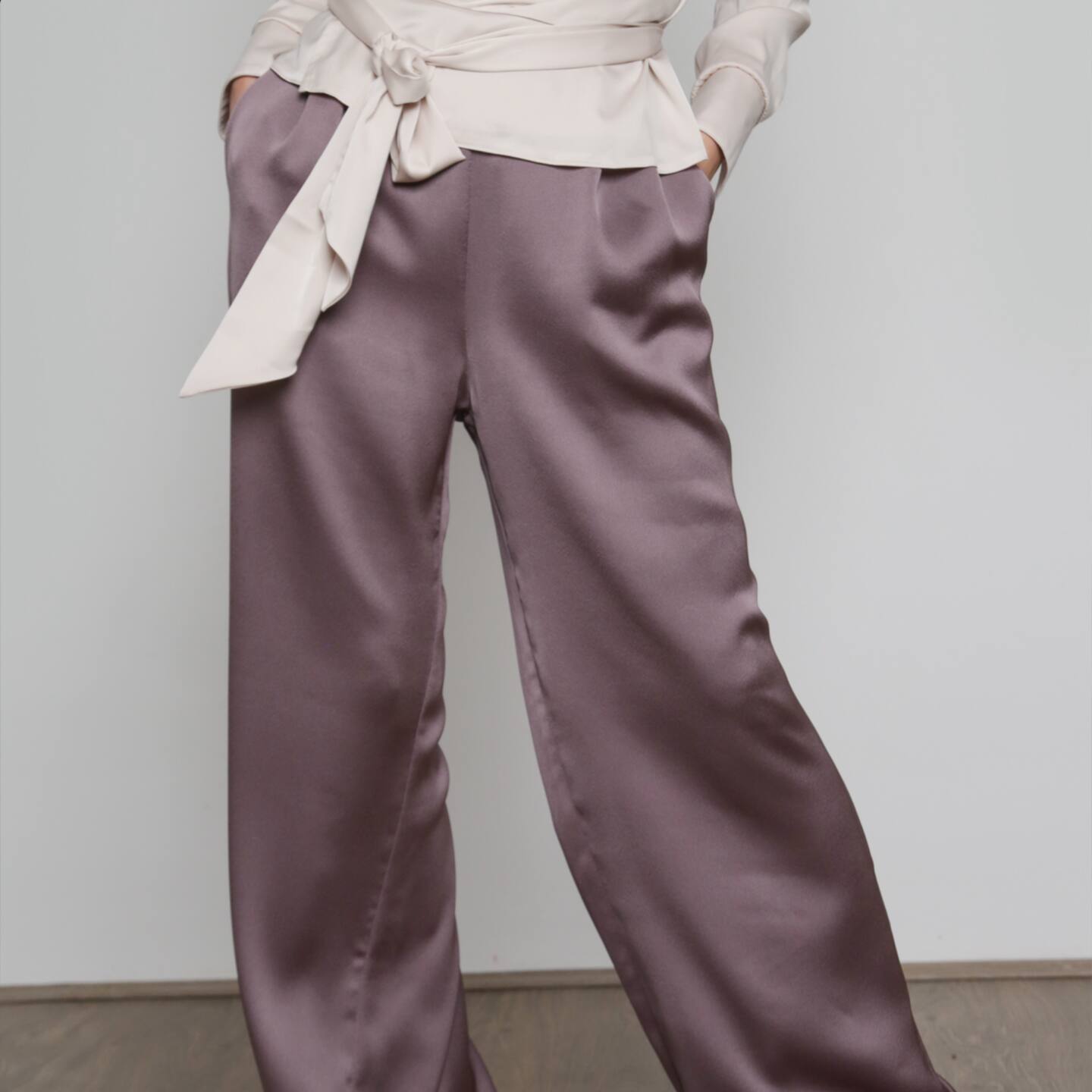 Straight-leg trousers