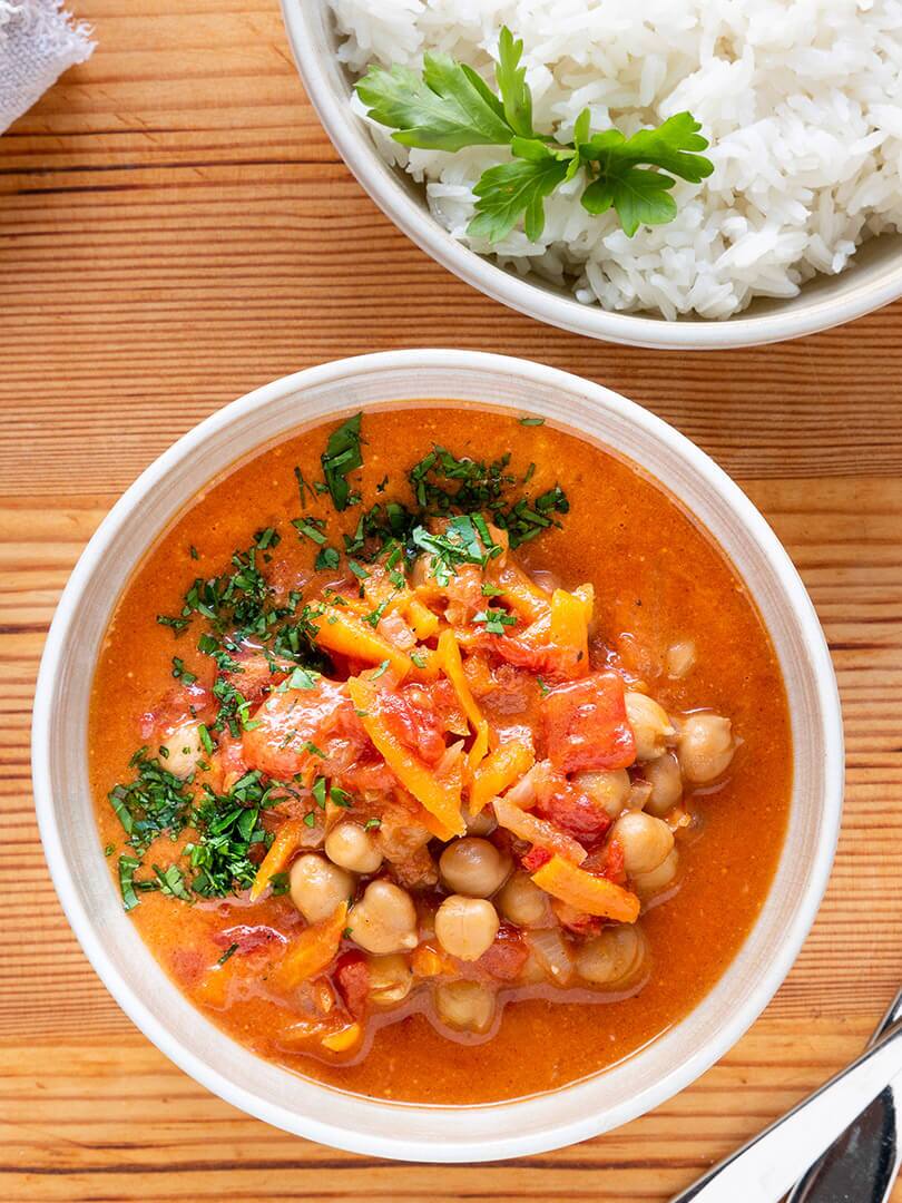 Chickpea coconut curry