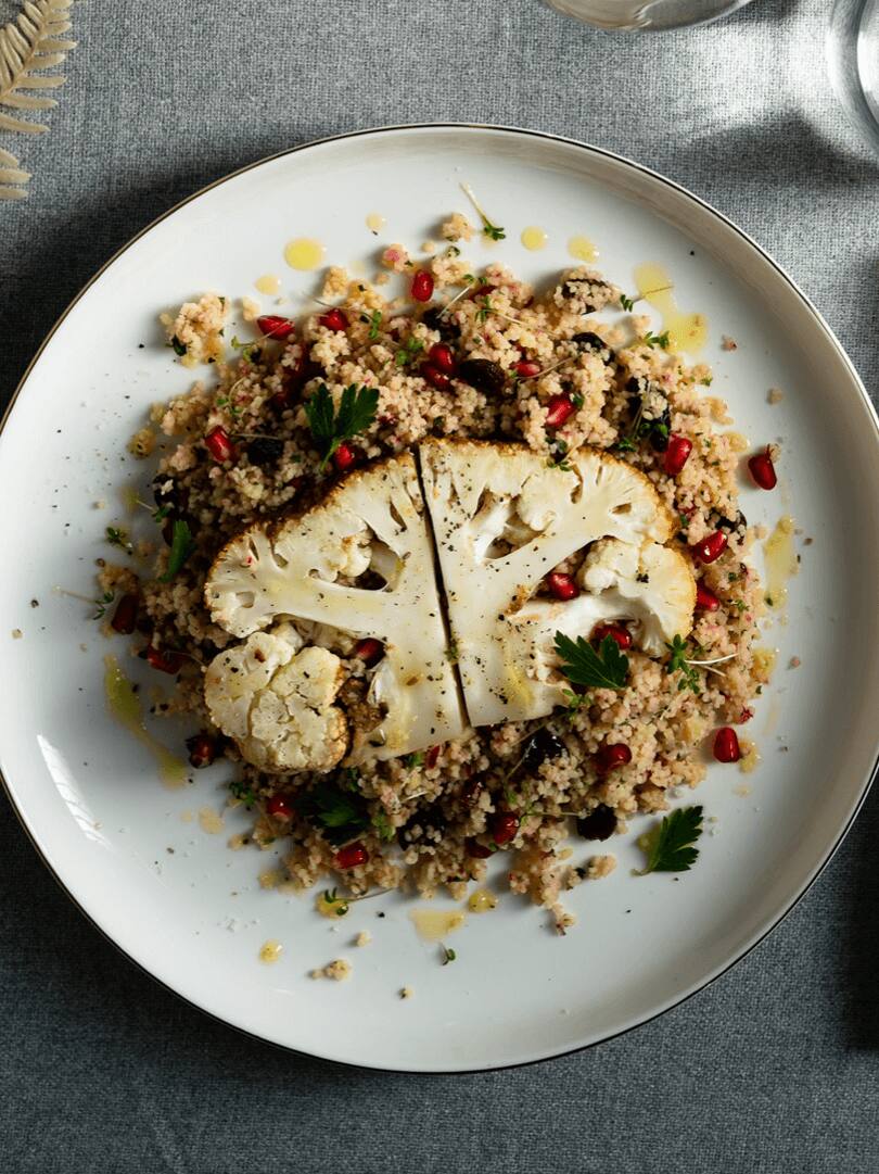 Vegan roaster cauliflower with oriental spices