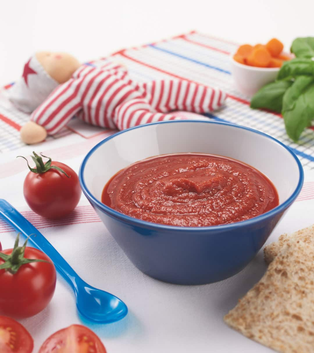 Tomato puree in a bowl.