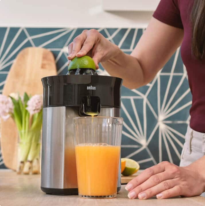 Braun CitrusQuick 5 Citrus juicer with an universal presscone