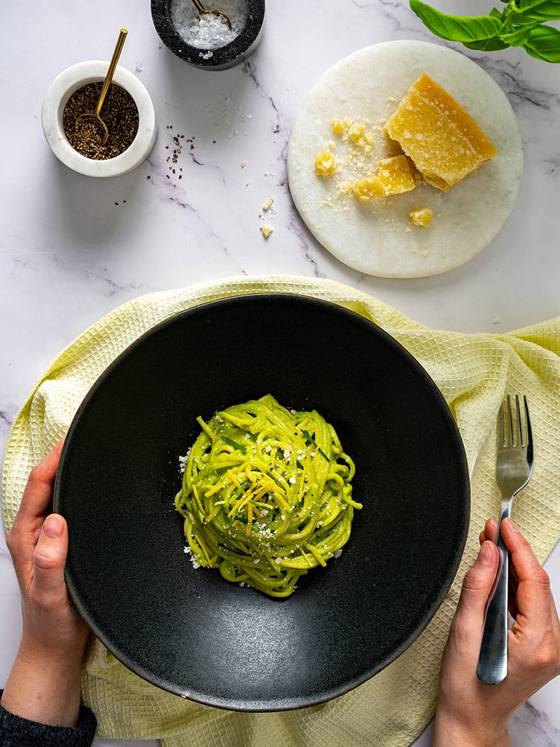 Garlic parmesan lemon spaghetti