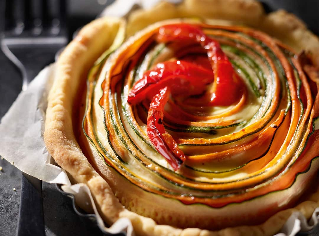 Colourful vegetable quiche