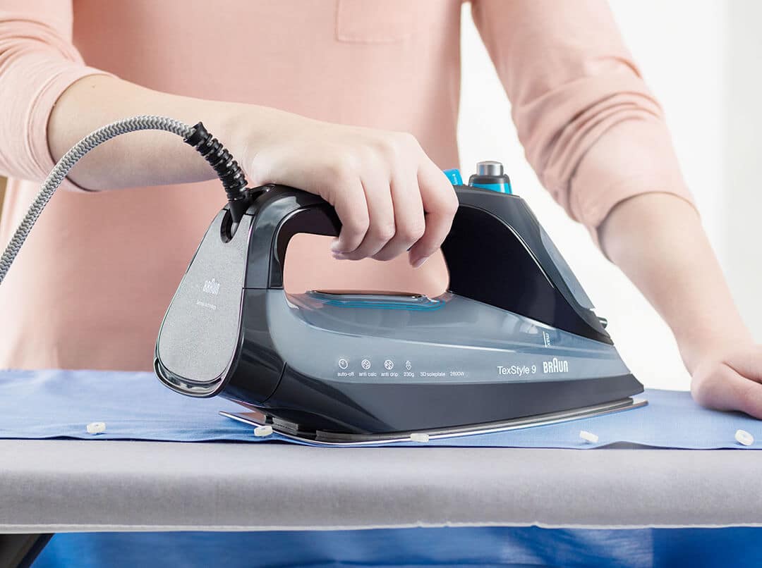 Braun TexStyle 9 steam iron with powerful 2800 watts.