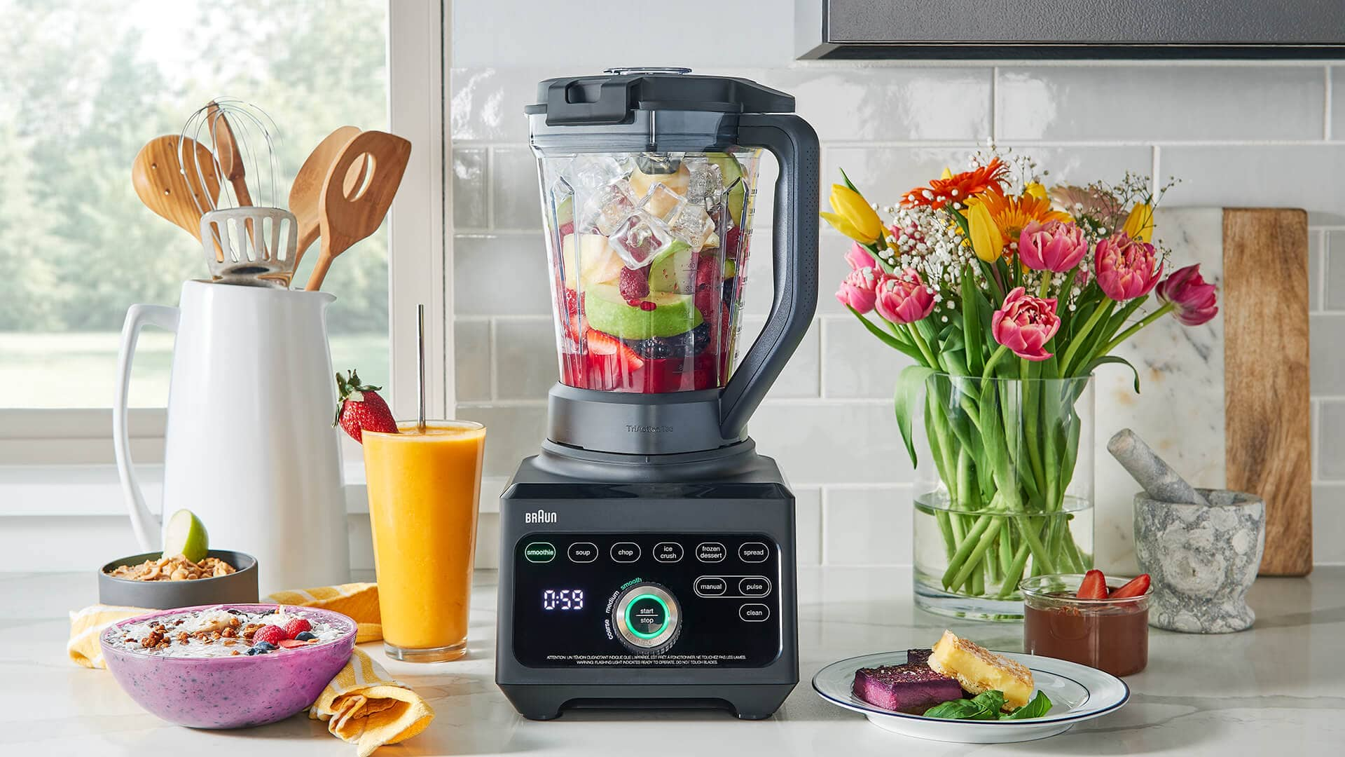 Braun PowerBlend 9X Hand blender in use