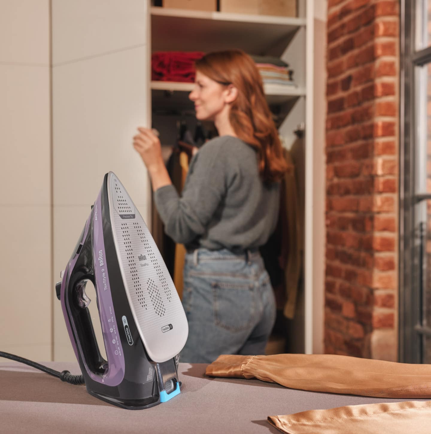 Braun TexStyle 9 Steam iron with Auto-off