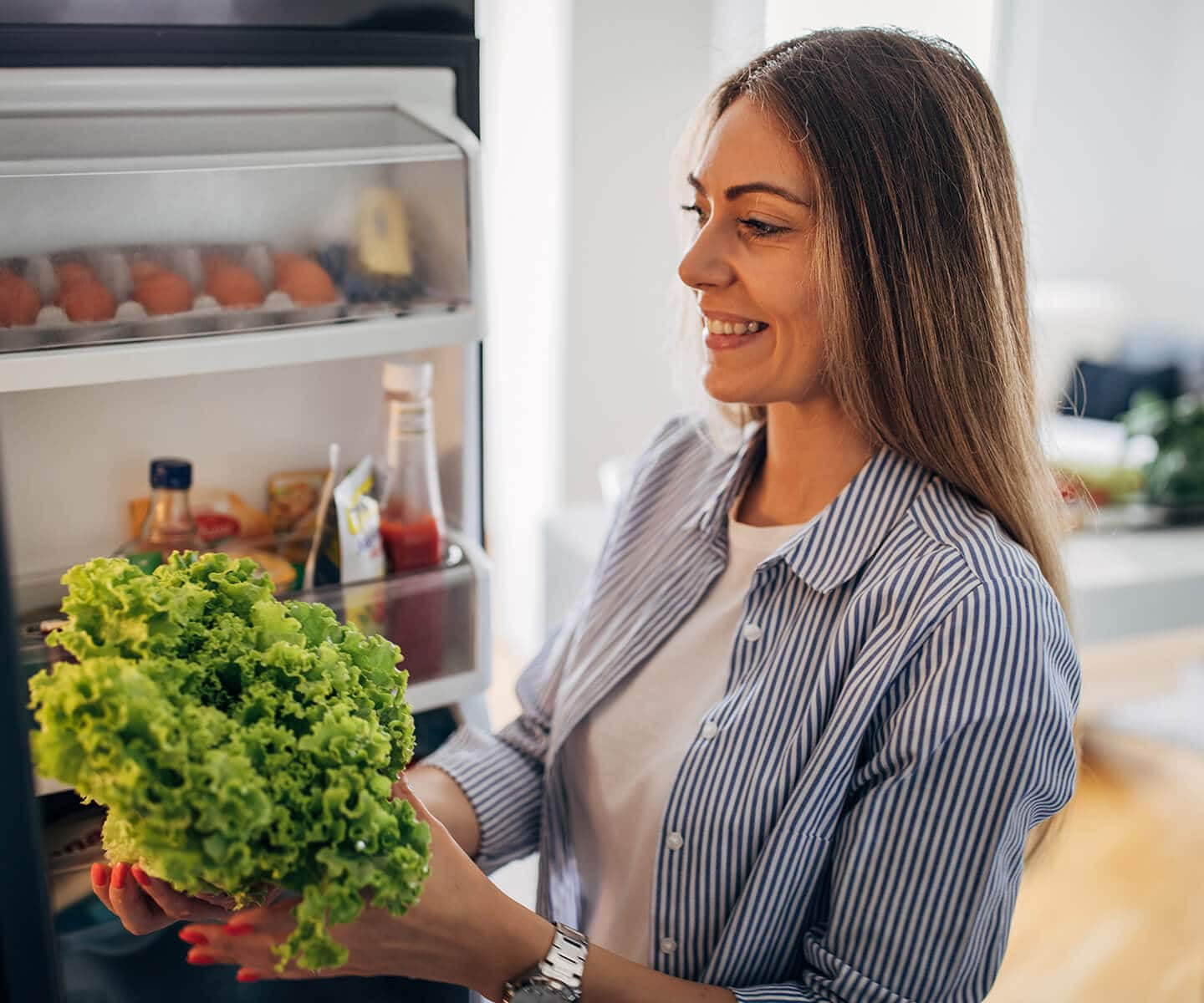 how-to-store-food_image-copy-3-store-food-in-the-fridge_alternative.jpg